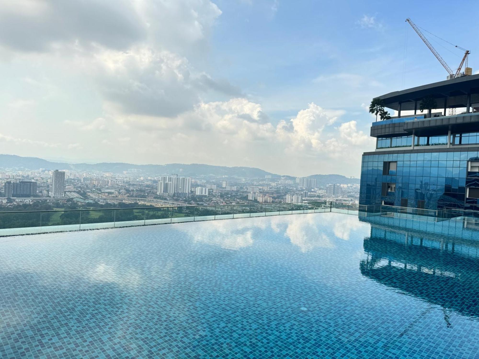 The Manor Klcc Serviced Apartment Куала-Лумпур Экстерьер фото