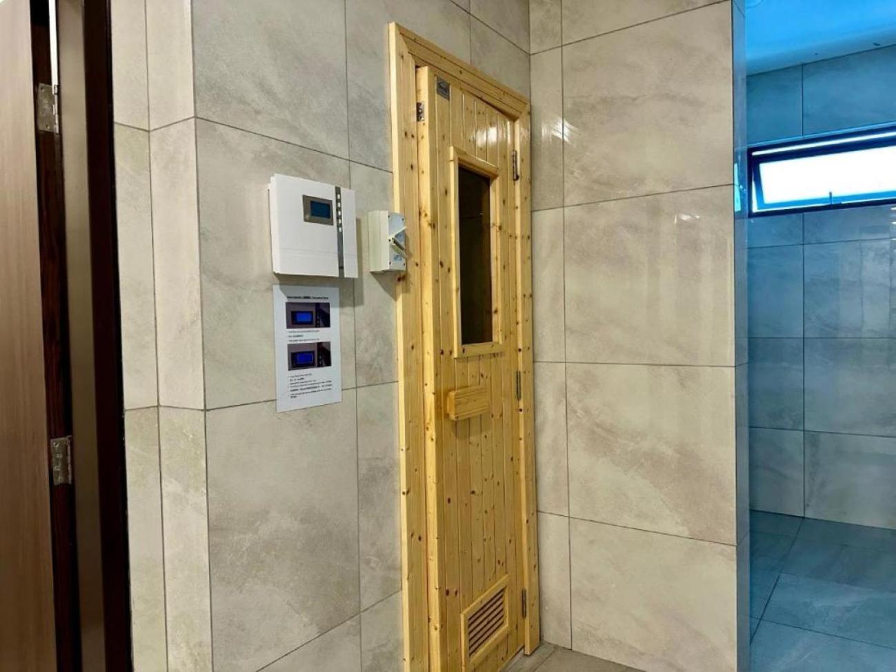The Manor Klcc Serviced Apartment Куала-Лумпур Экстерьер фото